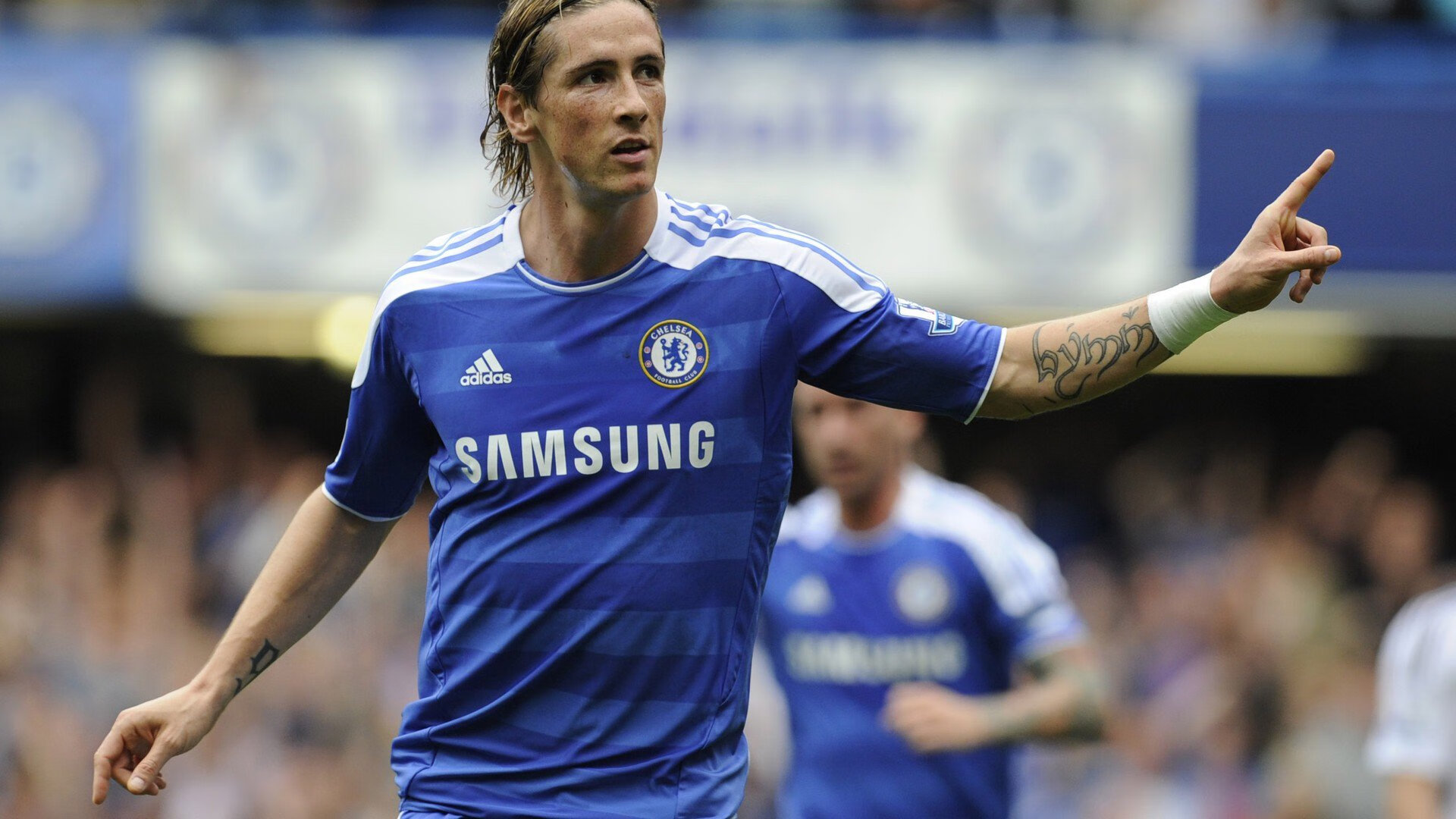 “德甲最新积分榜：势头正劲的强队迎来挑战”，德甲目前最新积分榜